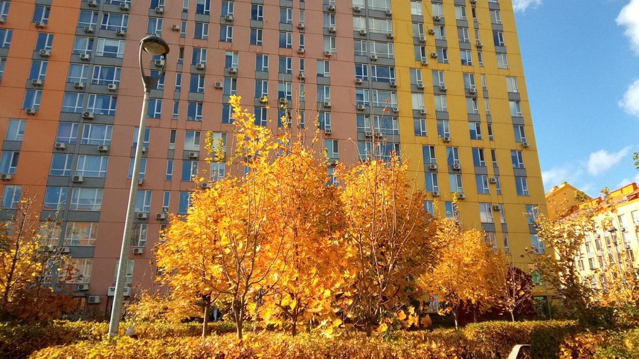 Positive Smile Studio Apartment In The Colorful Comfort Town Residental Complex. Kt-06. Kiew Exterior foto